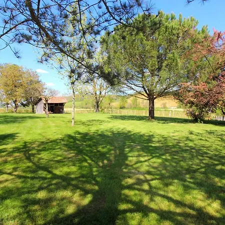 Nyaraló Le Bila Troncens